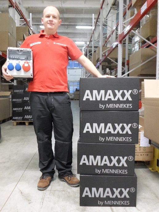 При покупке модулей Mennekes AMAXX - разъём серии PowerTOP Xtra в подарок
