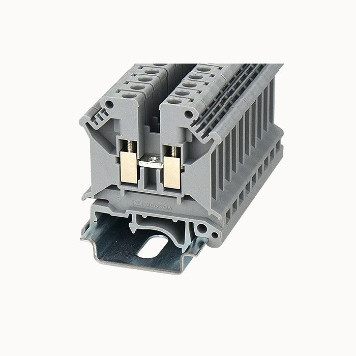 На фото: Клеммы проходные pc4-01p-11-00a(h) DEGSON (Дегсон) 