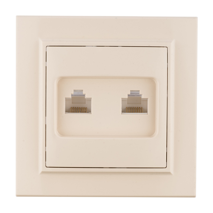 На фото: минск розетка rj-45+phone сп бежевый ekf ЭКФ (ЕКФ)