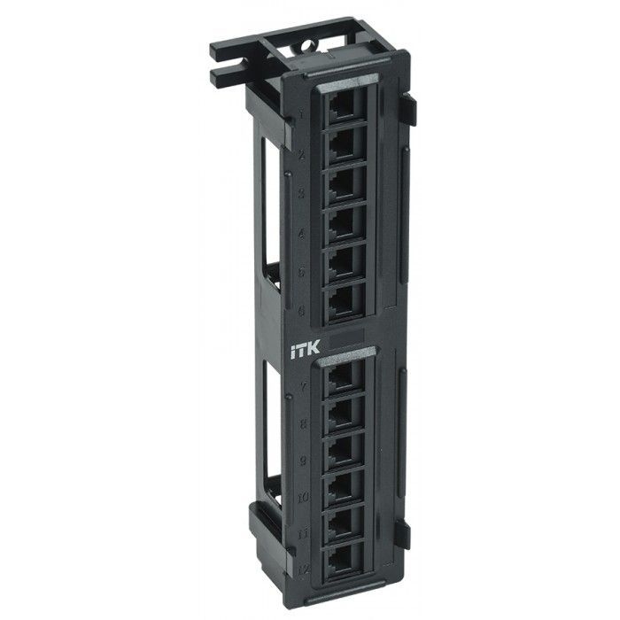 На фото: патч панели pp12-c6u-d05 IEK (ИЭК)