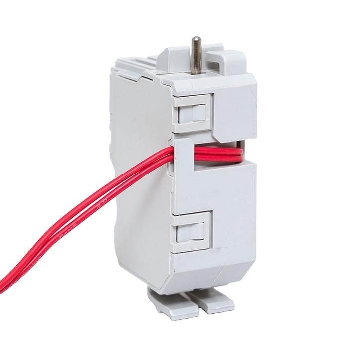 На фото: автоматические выключатели в литом корпусе av power-3/4 независимый расцепитель sht аc230v ЭКФ (ЕКФ) 