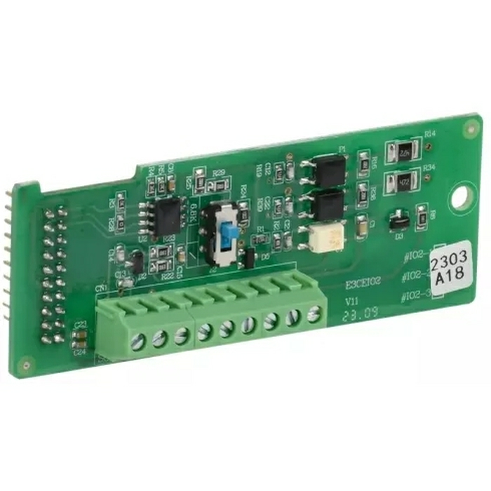 На фото: преобразователь частоты ec-a150-io3-1 ONI